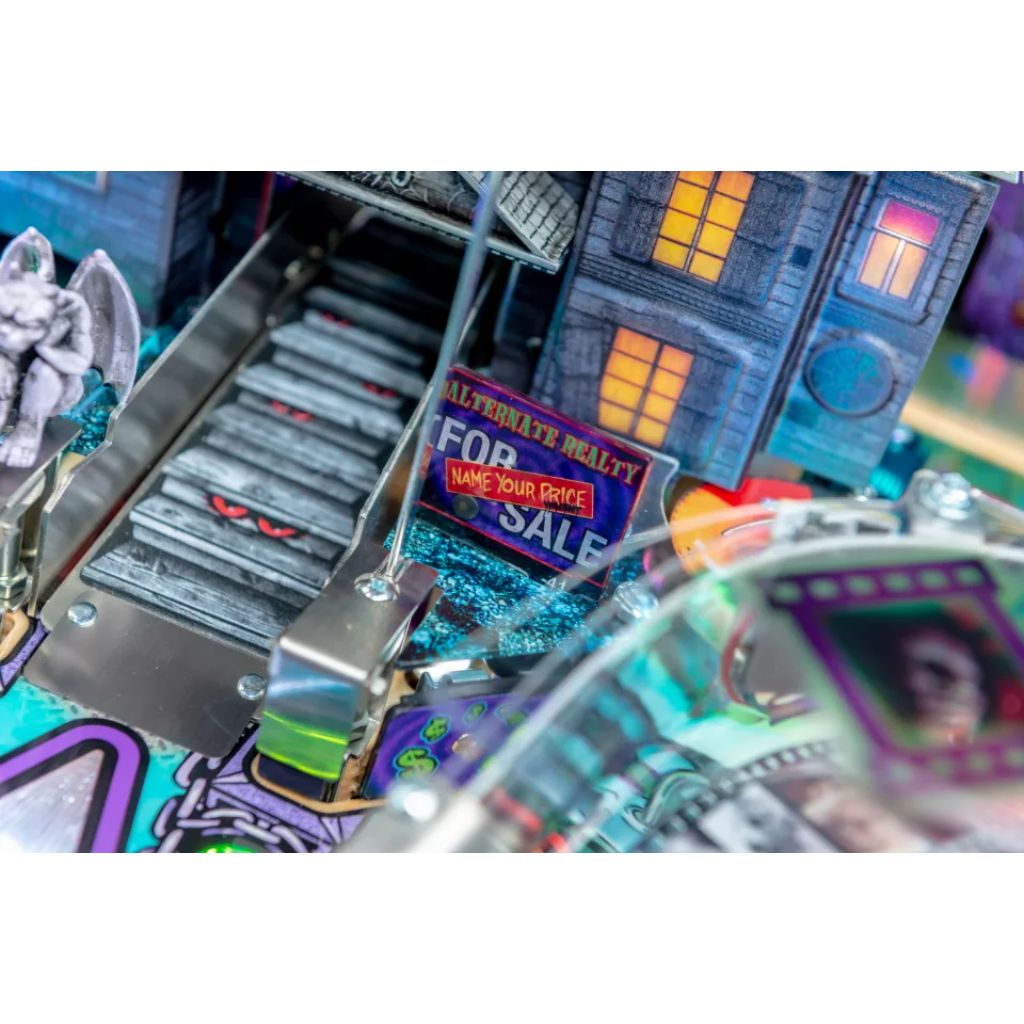 Elvira's House of Horrors Premium Pinball Stern Pinball DHGR-SP-EVR-PRM